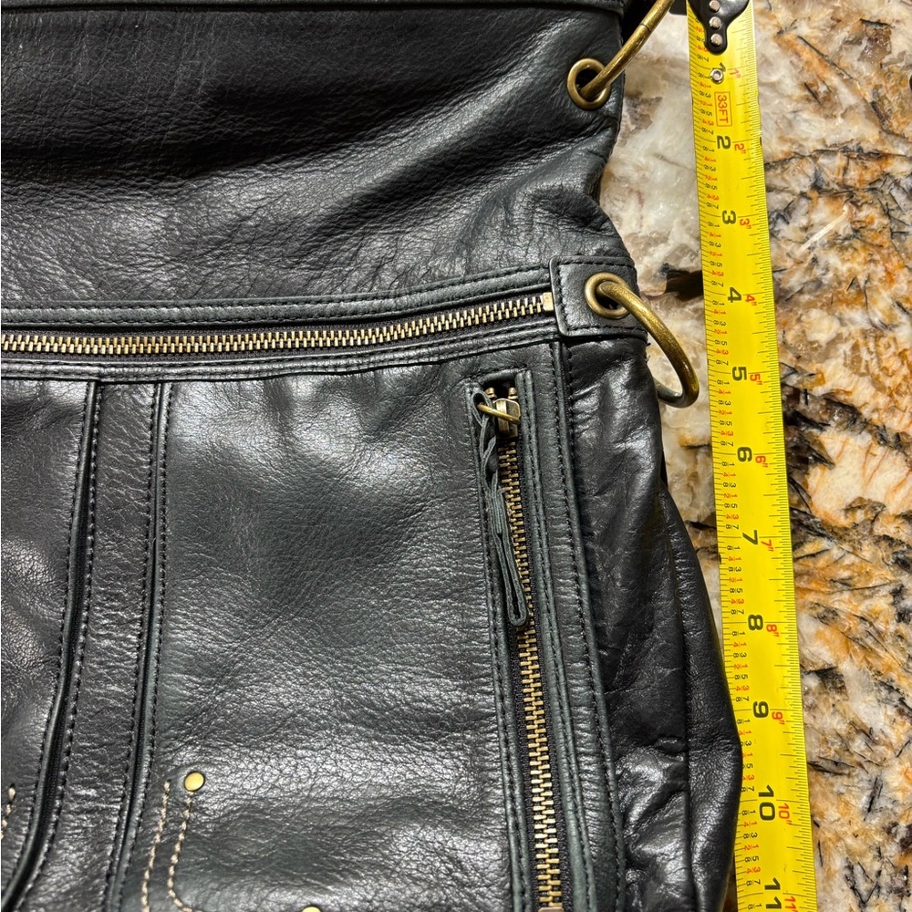 The Sak Black Leather Shoulder Bag - Picture 11 of 13